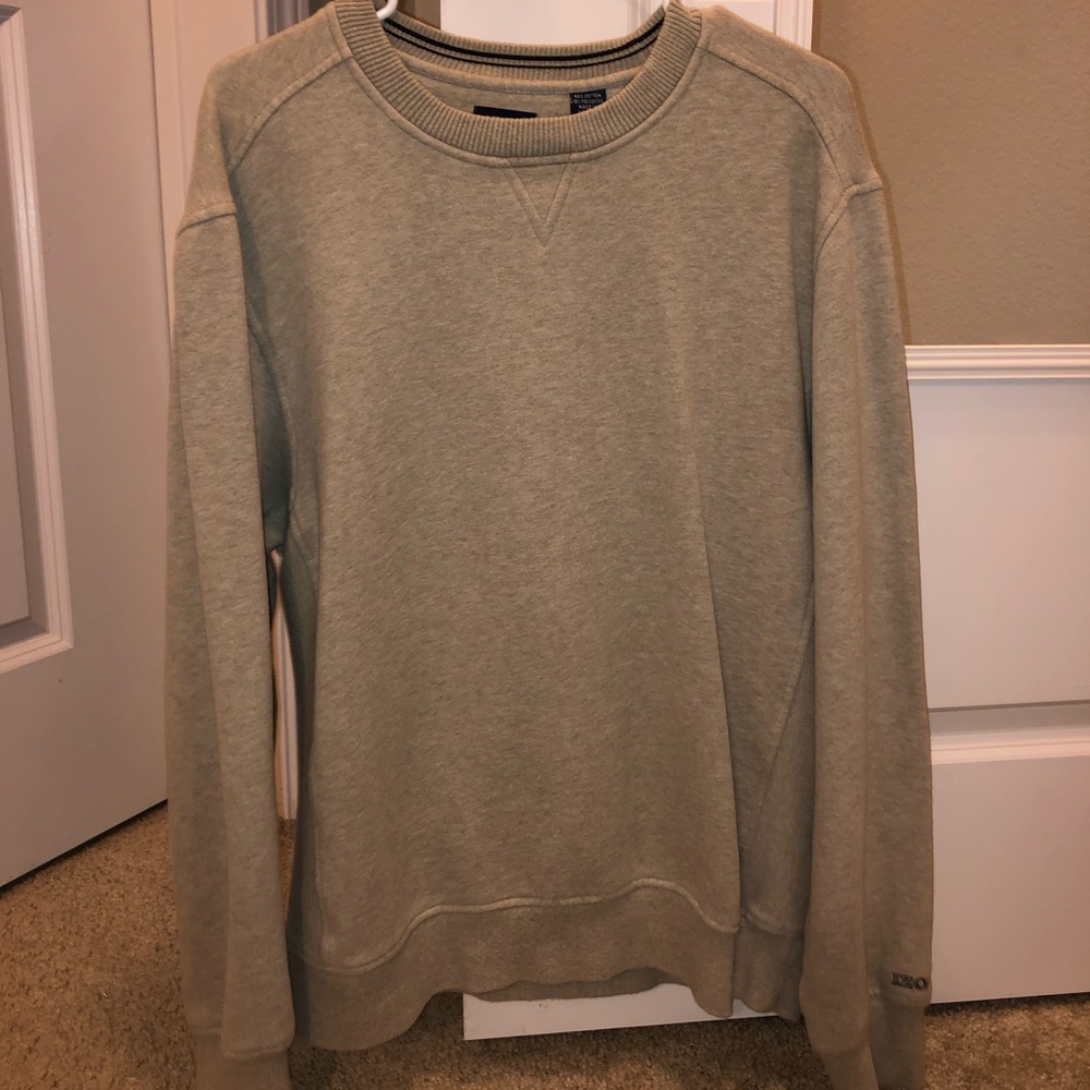IZOD tan sweater